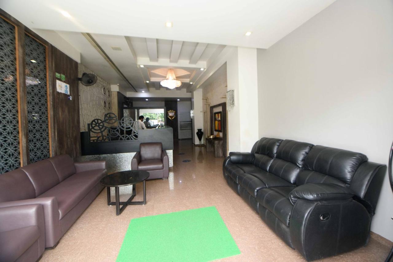 Hotel Nimantran Navi Mumbai Zewnętrze zdjęcie