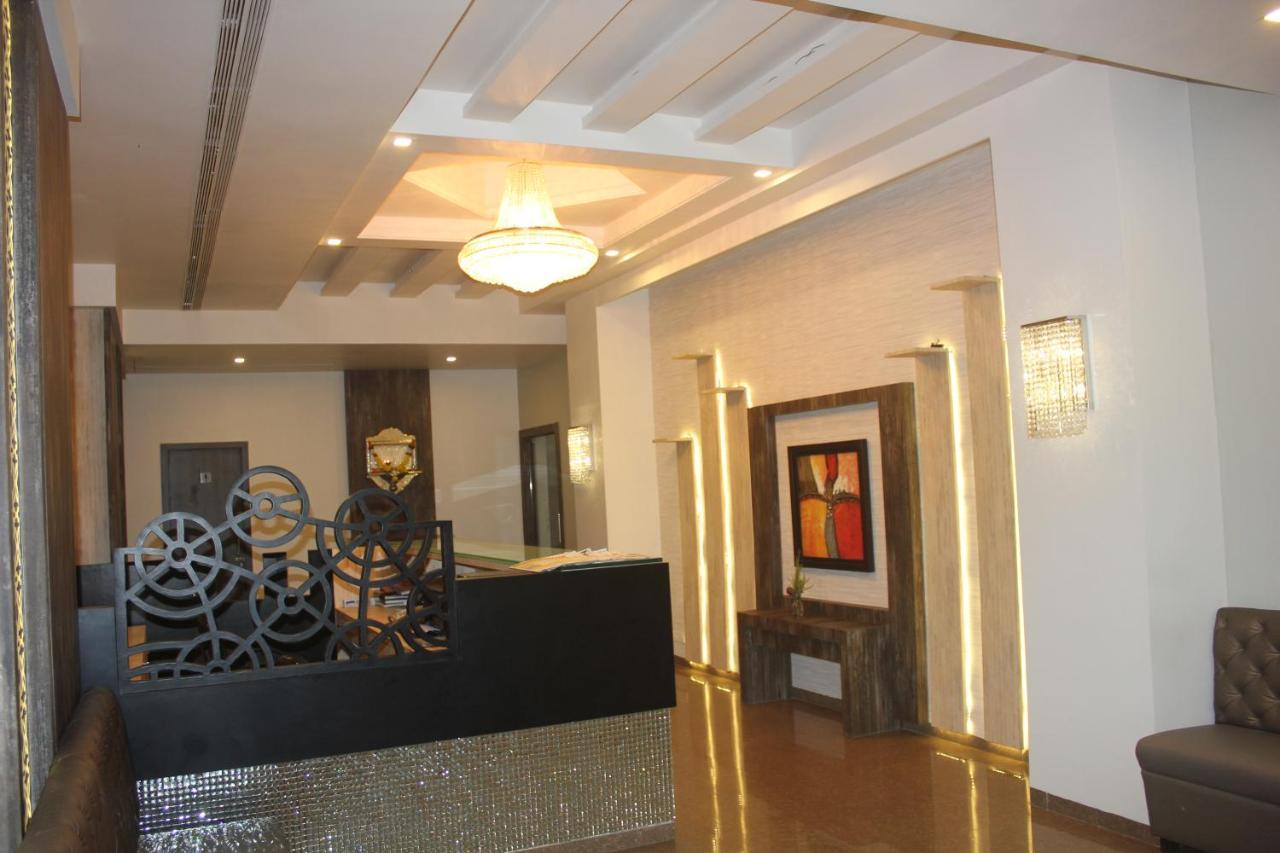 Hotel Nimantran Navi Mumbai Zewnętrze zdjęcie