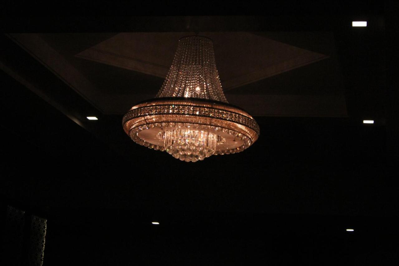 Hotel Nimantran Navi Mumbai Zewnętrze zdjęcie