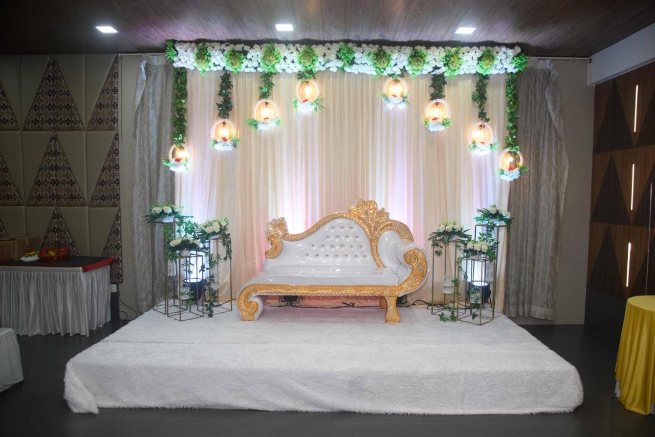 Hotel Nimantran Navi Mumbai Zewnętrze zdjęcie