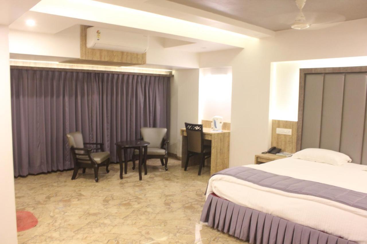 Hotel Nimantran Navi Mumbai Zewnętrze zdjęcie